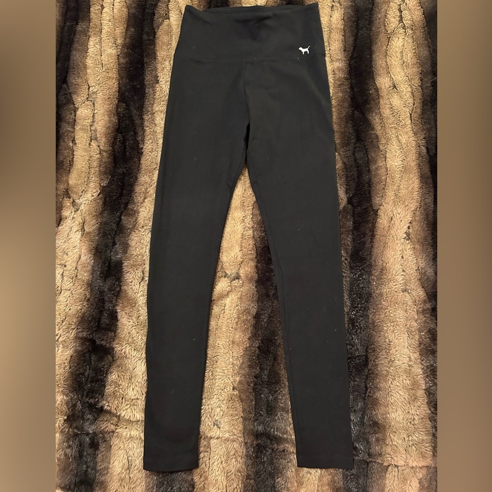 Victoria Secrets Pink black yoga pants size small/petite